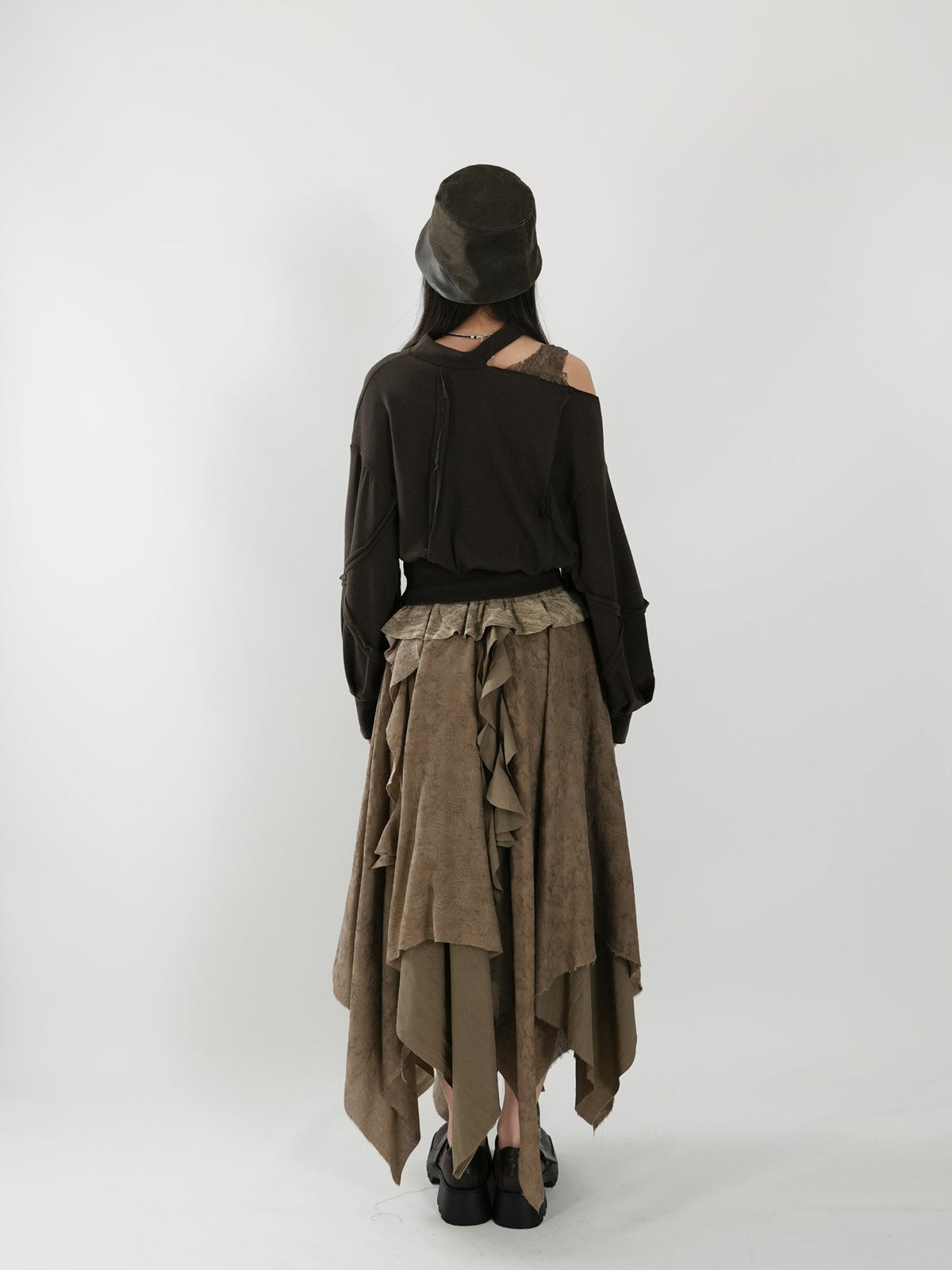 Off-the-shoulder top