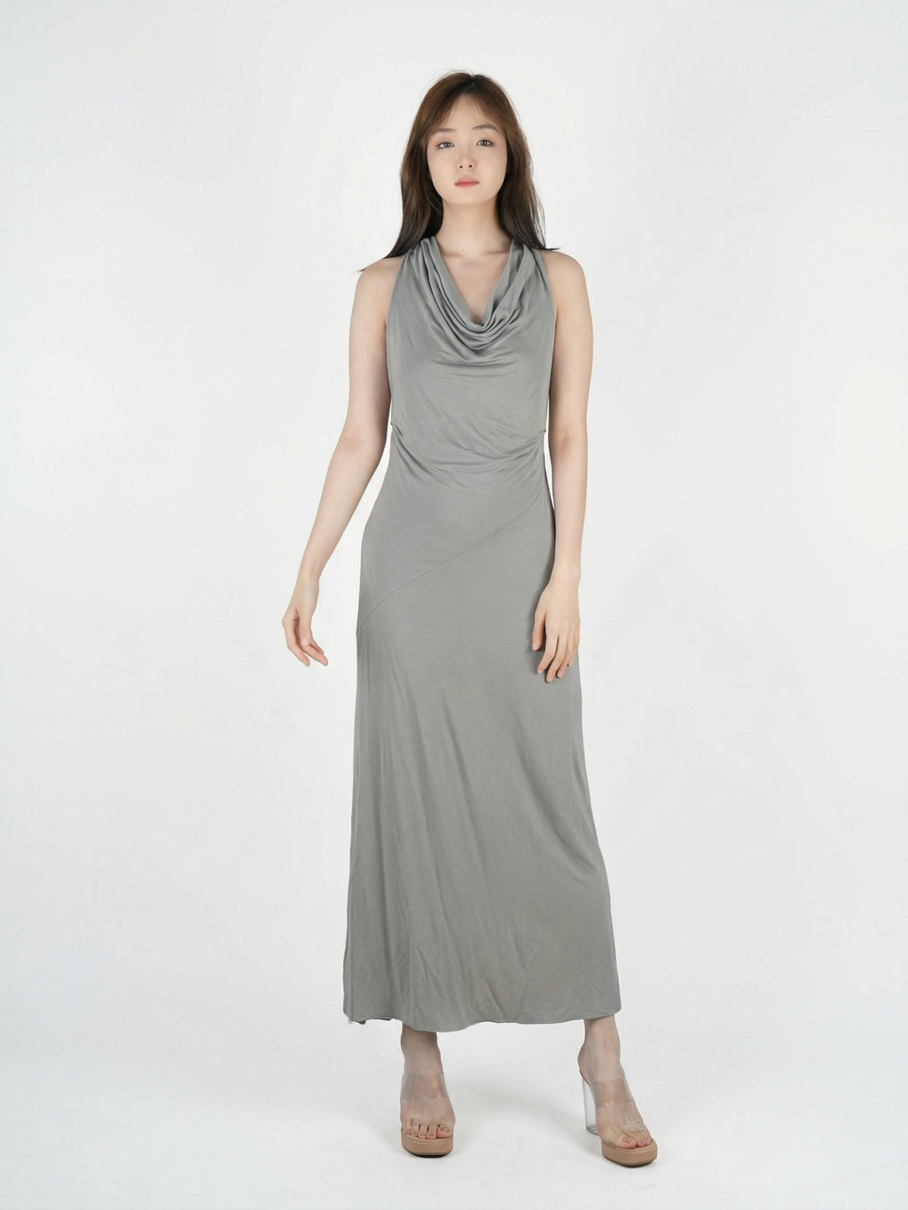 Flowywaist-cinched long dress