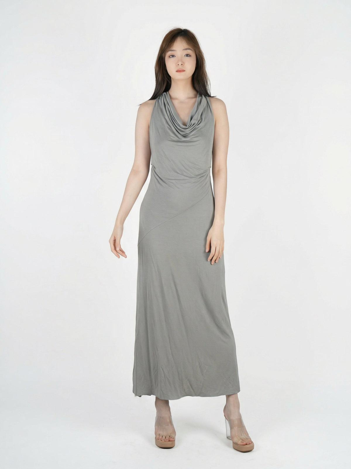 Flowywaist-cinched long dress