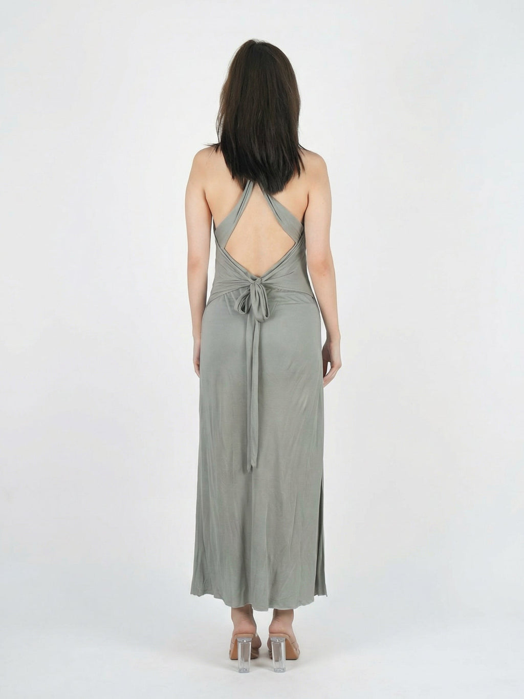 Flowywaist-cinched long dress