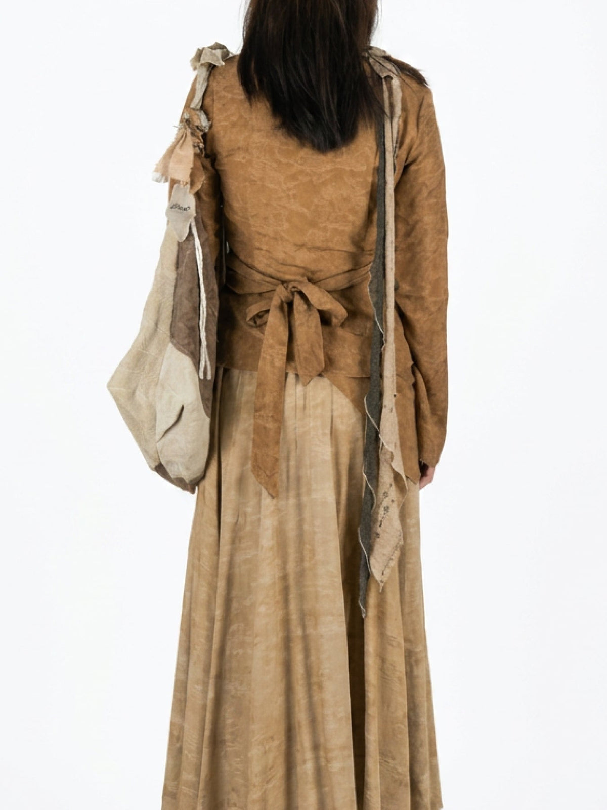 Fur-collar cinched-waist top