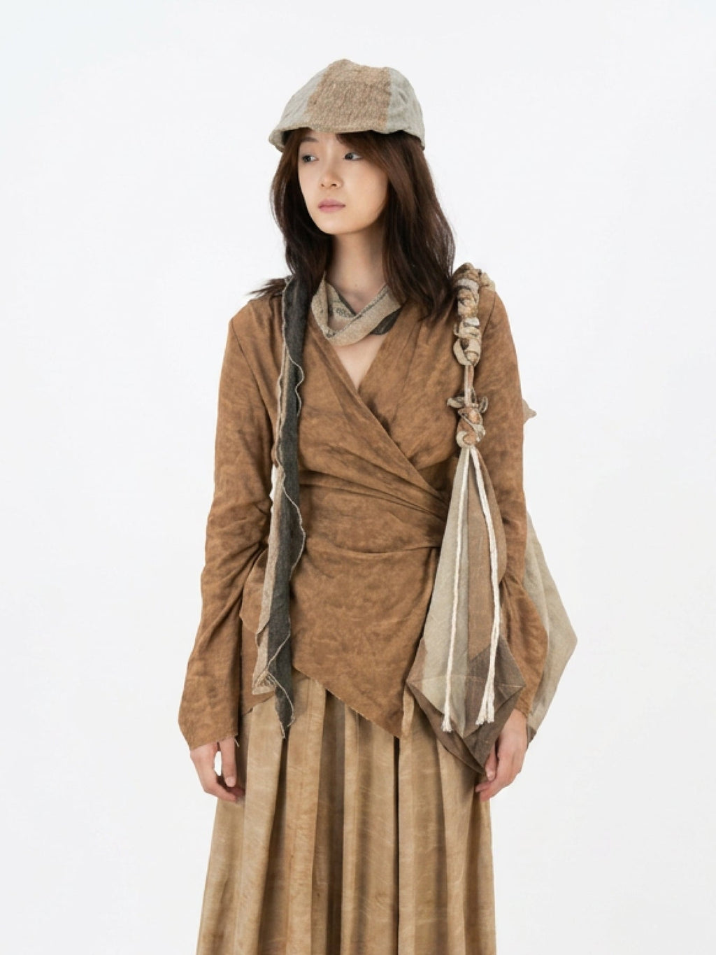 Fur-collar cinched-waist top