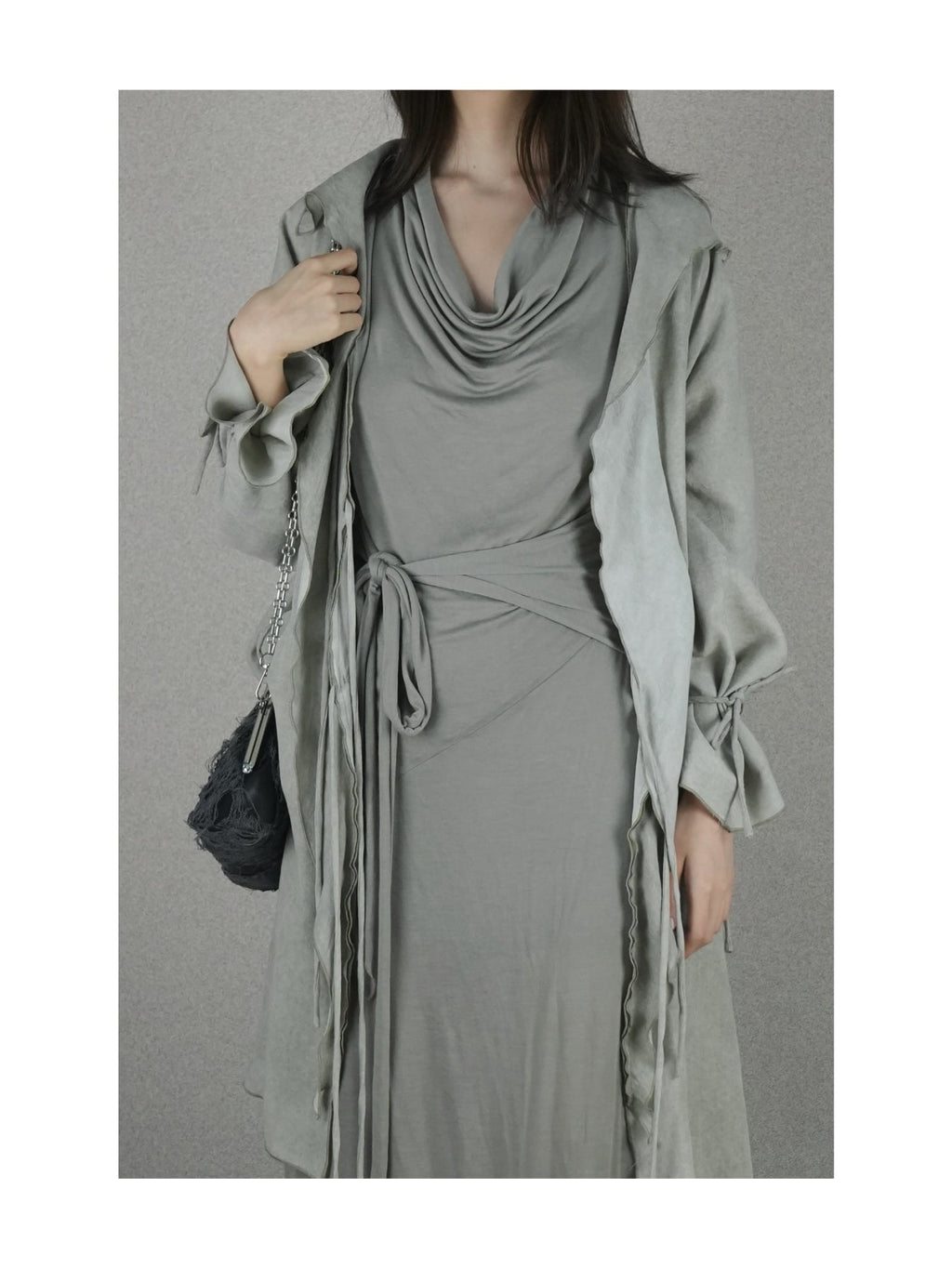 Flowywaist-cinched long dress